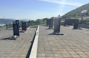 ДЕПУТАТЫ ВИЛЮЧИНСКА ПРИВЕЛИ В ПОРЯДОК МЕСТА ЗАХОРОНЕНИЙ ЗАЩИТНИКОВ ОТЕЧЕСТВА